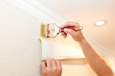 Pose de papier peint à la Haye-du-Theil — revêtements muraux et toiles de verre